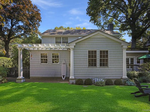7 Reid Avenue, Port Washington NY 11050
