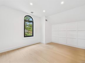 4 Miller Farms Court, Miller Place NY 11764