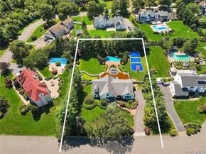 4 Miller Farms Court, Miller Place NY 11764