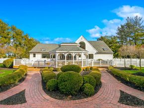 4 Miller Farms Court, Miller Place NY 11764
