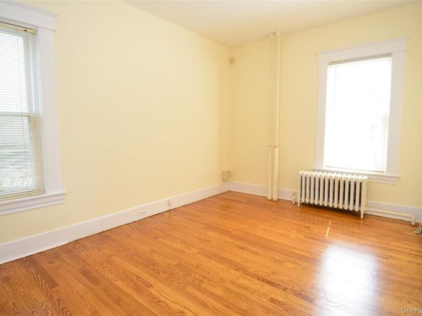 42 Glen Road, Eastchester NY 10709