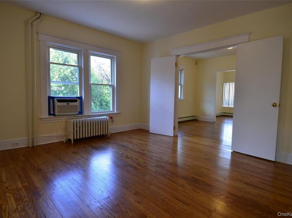 42 Glen Road, Eastchester NY 10709