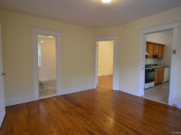 42 Glen Road, Eastchester NY 10709