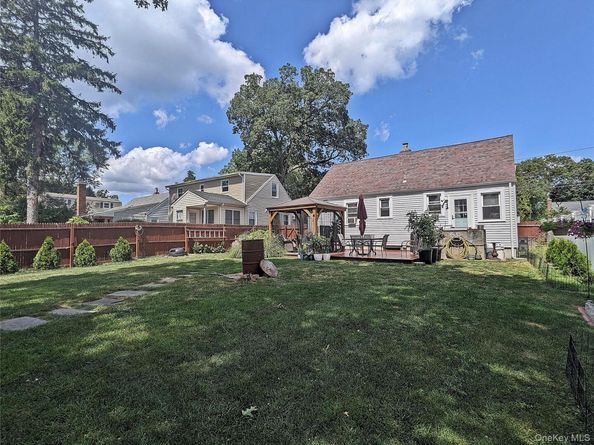 46 E 19th Street, Huntington Station NY 11746