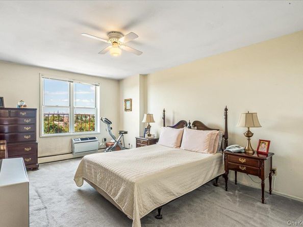 151-05 Cross Island Parkway 6C, Whitestone NY 11357