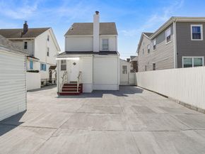 192-23 116th Road, Saint Albans NY 11412