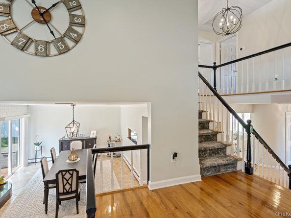 18 Lloyd Lane, Nesconset NY 11767