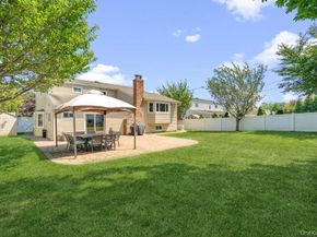 18 Lloyd Lane, Nesconset NY 11767