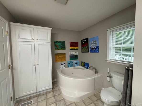 1661 Old Country Road 508, Riverhead NY 11901