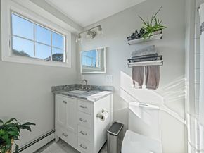 41 Hy Place, Lake Grove NY 11755