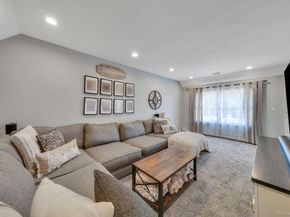 41 Hy Place, Lake Grove NY 11755
