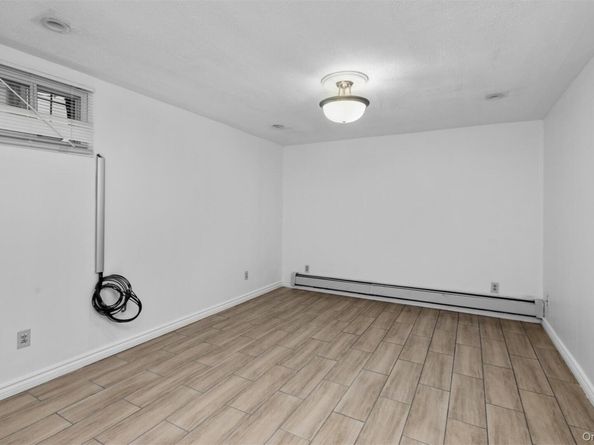 1330 Tanglewood Road, Rockville Centre NY 11570
