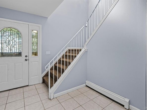 1330 Tanglewood Road, Rockville Centre NY 11570