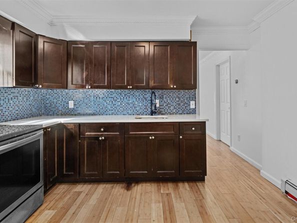 1330 Tanglewood Road, Rockville Centre NY 11570