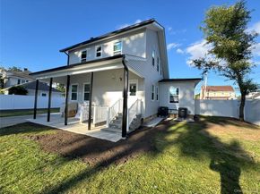 16 Garfield Place, Hempstead NY 11550