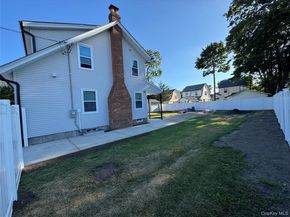 16 Garfield Place, Hempstead NY 11550