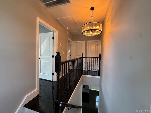 16 Garfield Place, Hempstead NY 11550