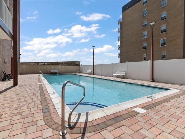666 Shore Road 3A, Long Beach NY 11561