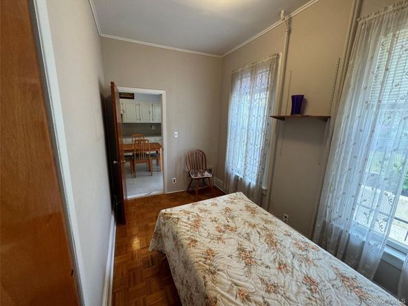 2590 37th Street, Astoria NY 11103