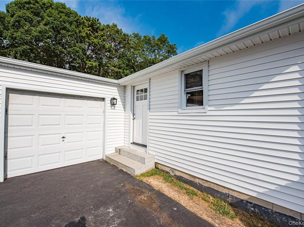 145 Village Circle West, Manorville NY 11949