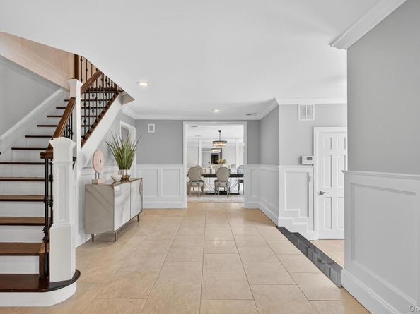 182 Yukon Drive, Woodbury NY 11797
