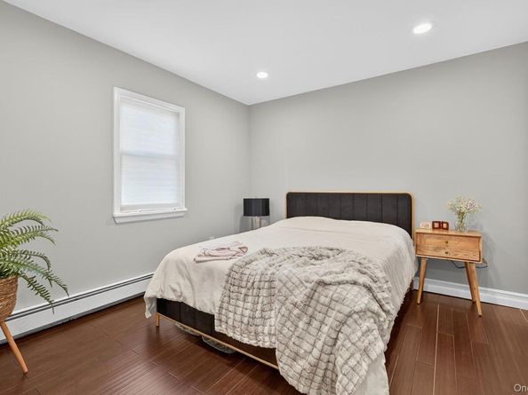 182 Yukon Drive, Woodbury NY 11797