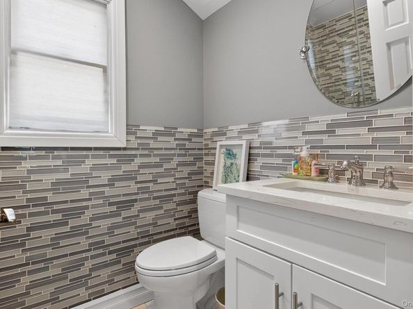 182 Yukon Drive, Woodbury NY 11797
