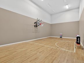 182 Yukon Drive, Woodbury NY 11797