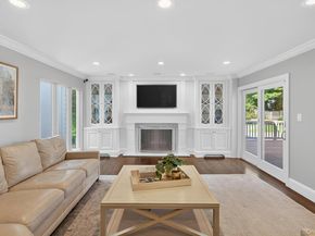 182 Yukon Drive, Woodbury NY 11797