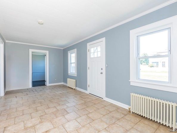 80 Kensington Court, Copiague NY 11726