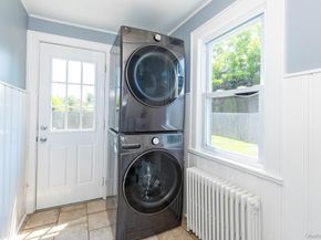 80 Kensington Court, Copiague NY 11726