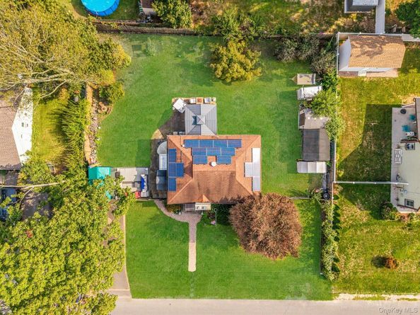 30 Oakdale Avenue, Central Islip NY 11722