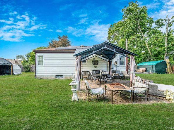 30 Oakdale Avenue, Central Islip NY 11722