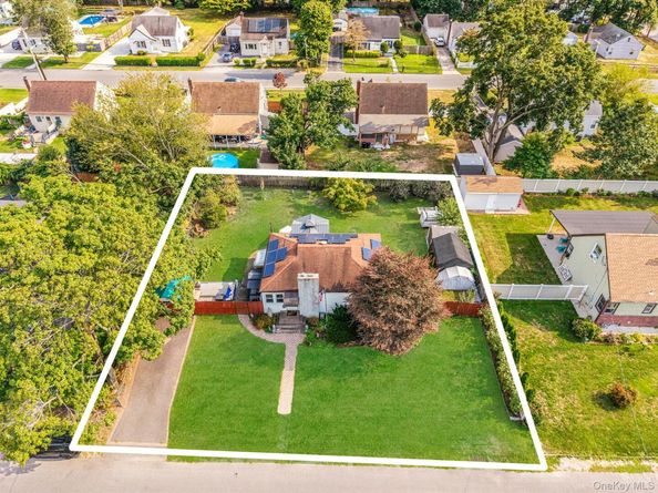 30 Oakdale Avenue, Central Islip NY 11722