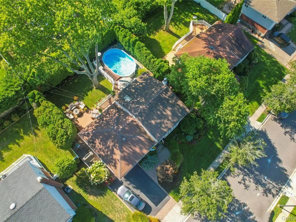 14 Jane Drive, Old Bethpage NY 11804