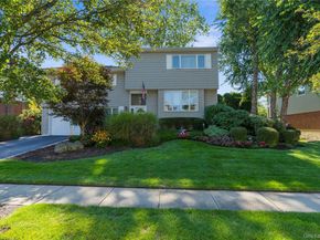 14 Jane Drive, Old Bethpage NY 11804