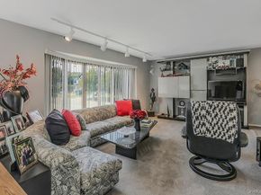 20 Steuben Drive, Jericho NY 11753
