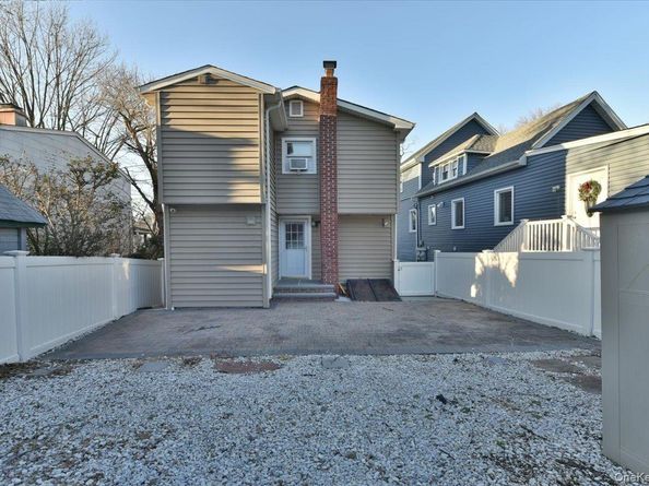 28 Charles Street, Port Washington NY 11050