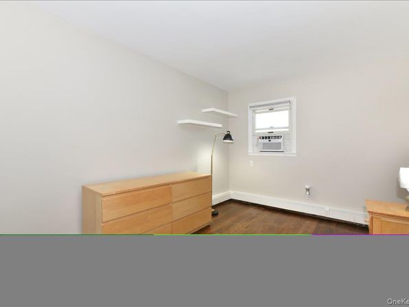 28 Charles Street, Port Washington NY 11050