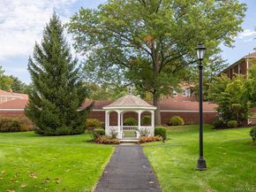 15 Bryant Crescent 2B, White Plains NY 10605