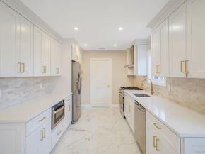 12 Chelmsford Drive, Wheatley Heights NY 11798