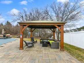 3 Sweetgum Lane, Miller Place NY 11764