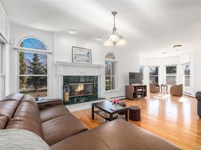 15 Kingfish Court, Riverhead NY 11901