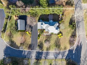 15 Kingfish Court, Riverhead NY 11901