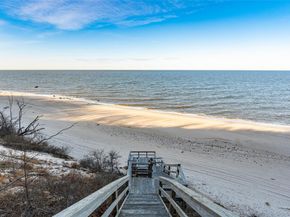 15 Kingfish Court, Riverhead NY 11901