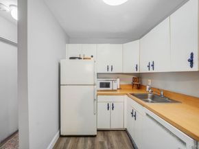 100 Connetquot Avenue 7, East Islip NY 11730