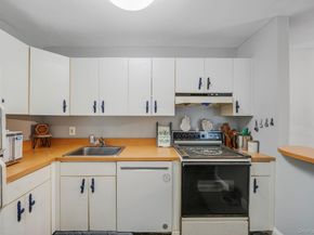 100 Connetquot Avenue 7, East Islip NY 11730