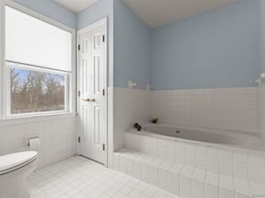 35 Daveport Farm Ln East, Call Listing Agent NY 06903