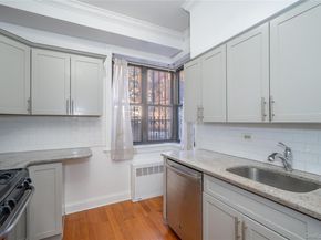 245 Bennett Avenue 1A, New York (Manhattan) NY 10040