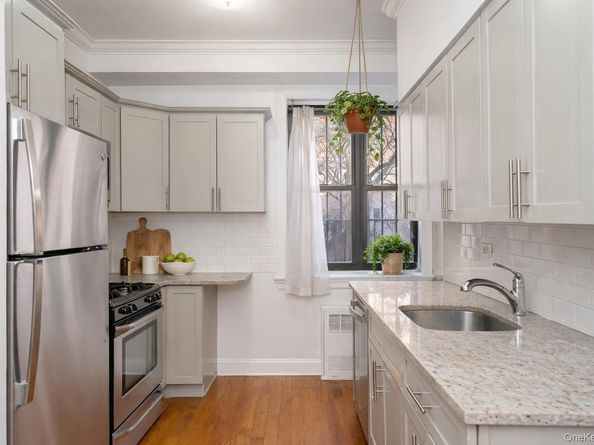 245 Bennett Avenue 1A, New York (Manhattan) NY 10040